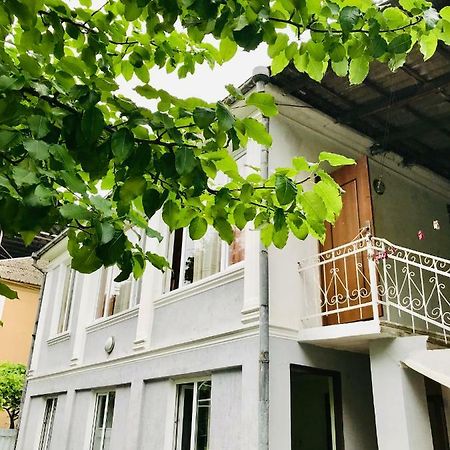 Anna Hostel 코불레티 외부 사진