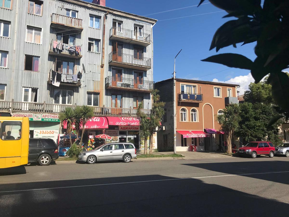 Anna Hostel 코불레티 외부 사진