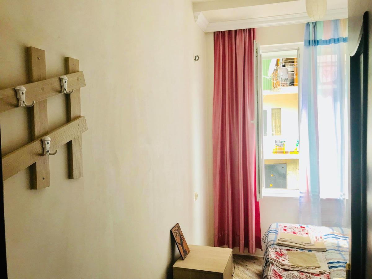 Anna Hostel 코불레티 외부 사진