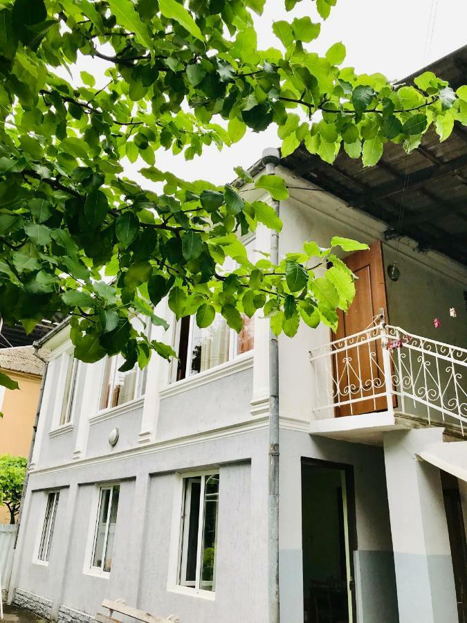 Anna Hostel 코불레티 외부 사진