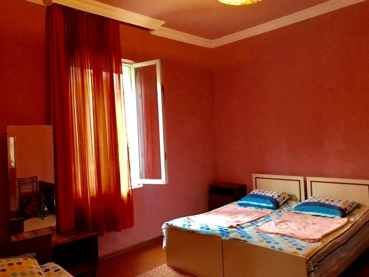 Anna Hostel 코불레티 외부 사진